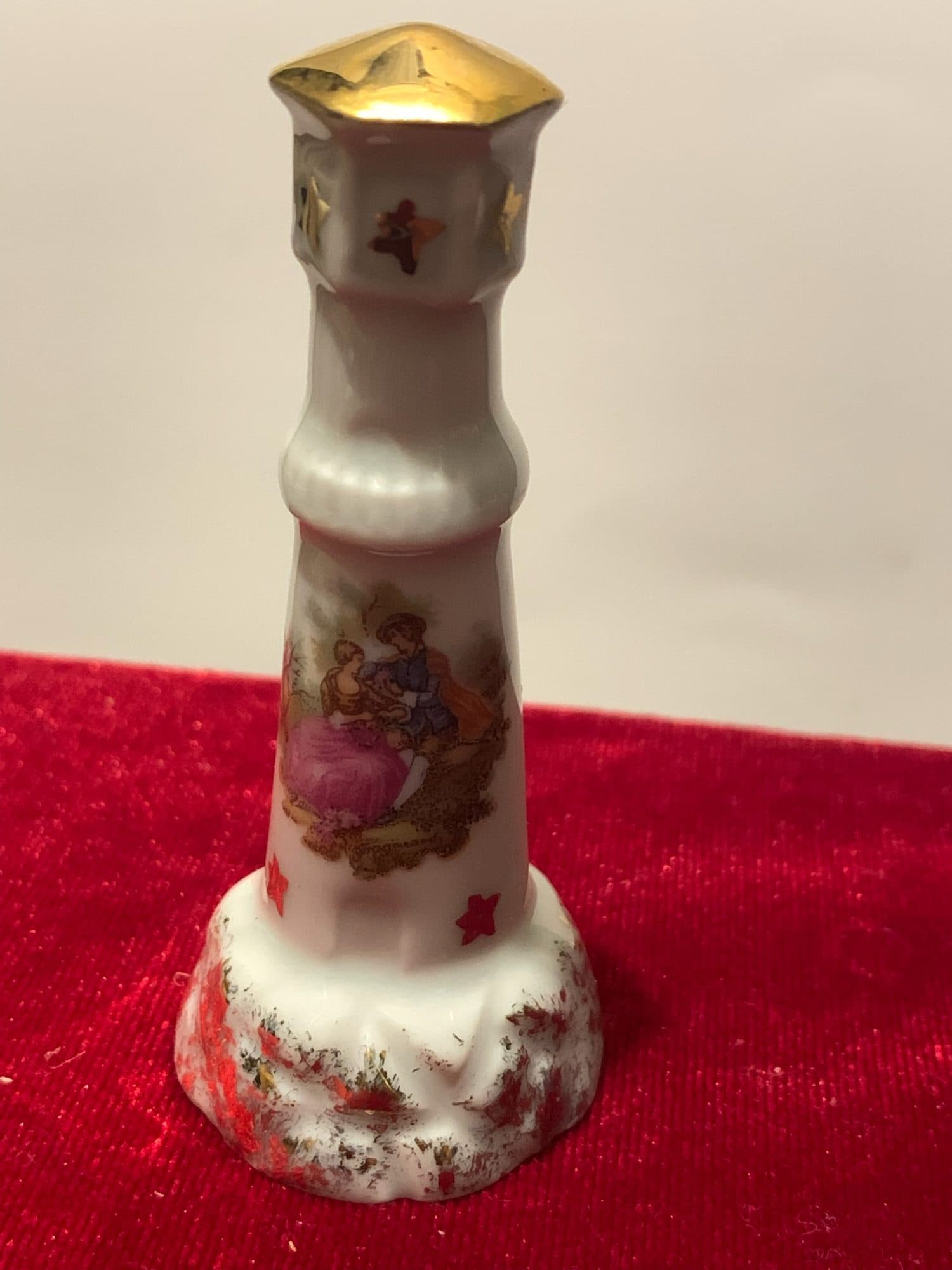 Vintāžas Limoges baltā porcelāna miniatūra bāka