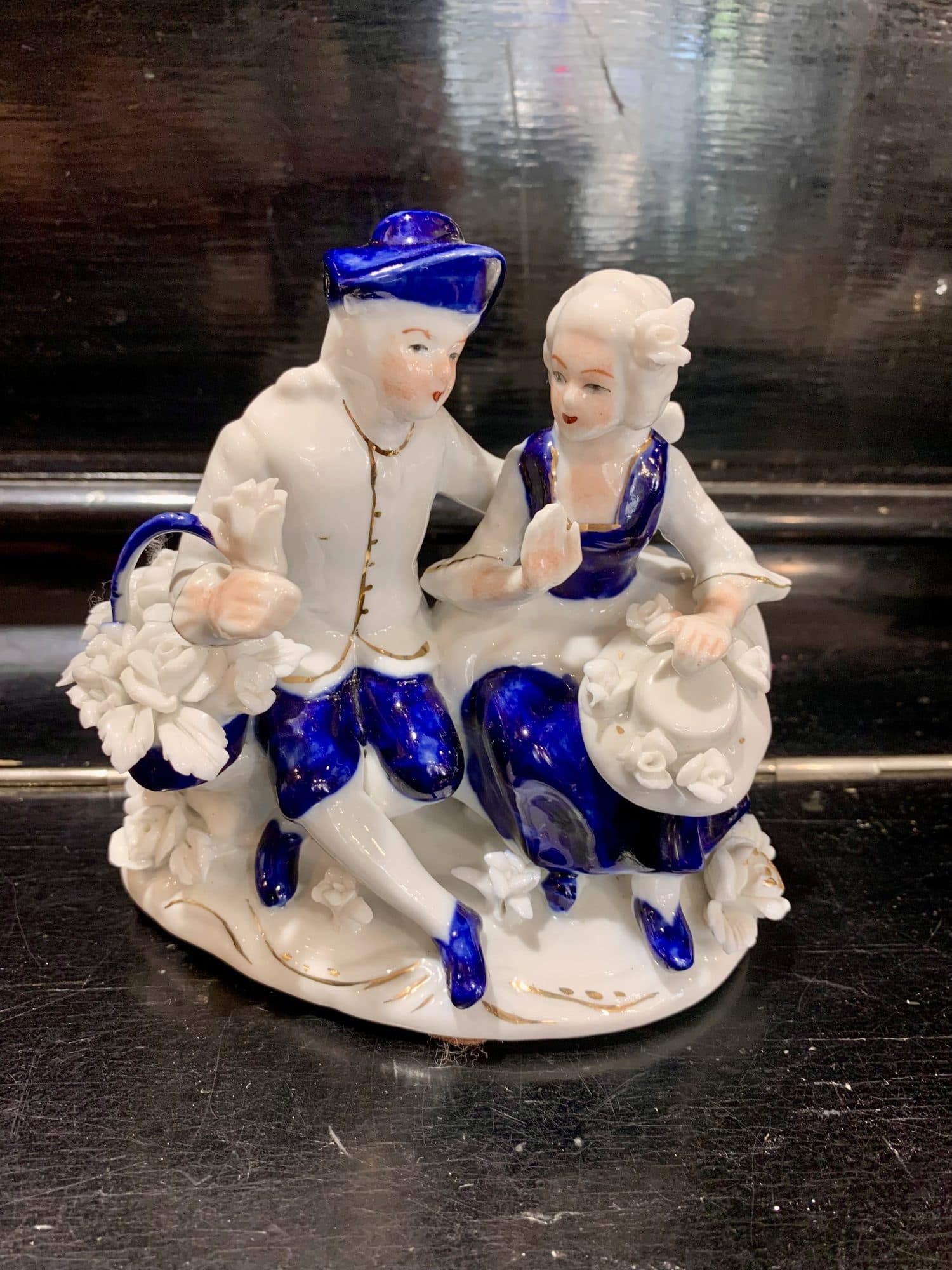Vintāžas porcelāna figūriņa, romantisks pāris, kobalts